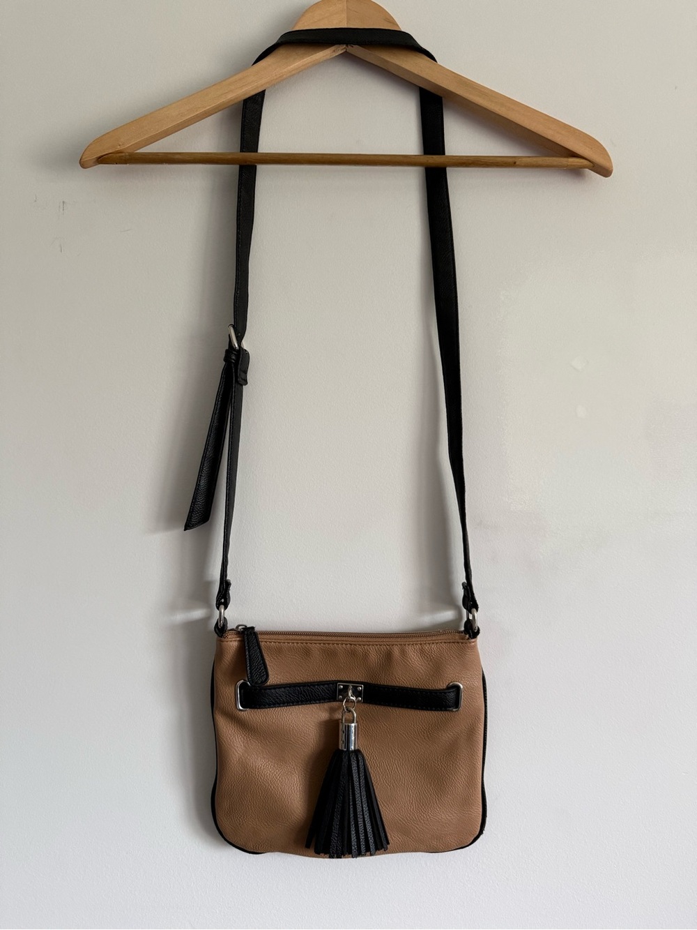 Nine West Tan and Black Crossbody Bag with Tassel